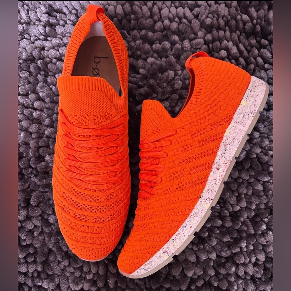 Brand New BORN BOC Cassidy Sneakers Size 8.5